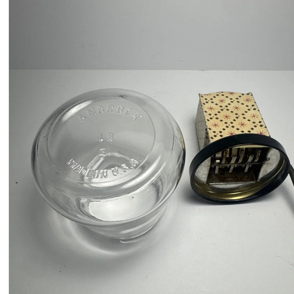Androck Nut Chopper Vintage Unisex OS Clear Red Starburst Good MCM Kitchenware
